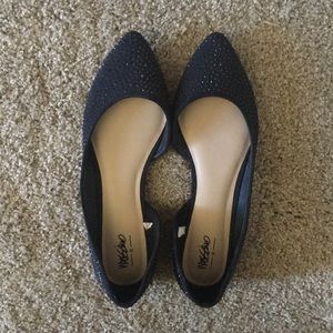 Ballet flats